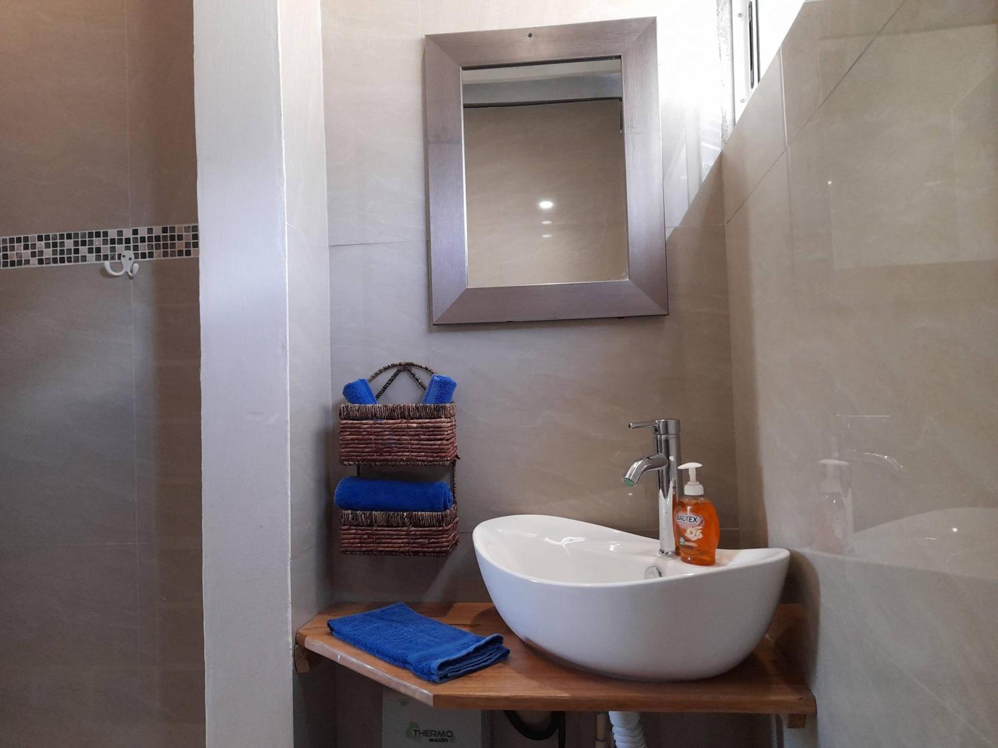 Casa Blanca Beachfront House With Shared Pool Access Pangea Lodge Мансанильо Екстериор снимка